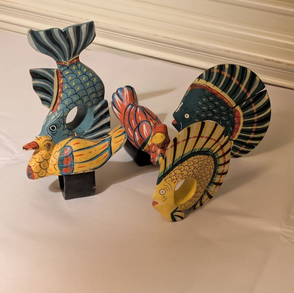 Fun Wooden Painted Novelty Napkin Rings/Holders Fish And Birds Beach House